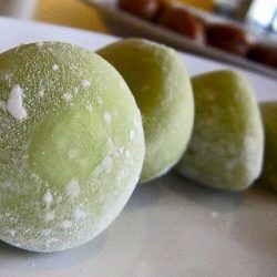 cach-lam-mochi-nhan-kem-tra-xanh-sieu-ngon-mat-lanh-2